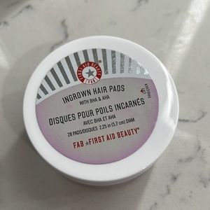 First Aid Beauty Ingrown Hair Pads